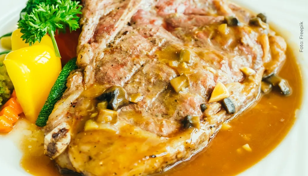 anticucho de cerdo anticucho de cerdo